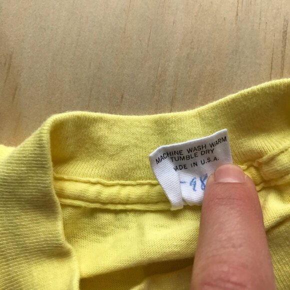 Vintage Belton | Palm Springs Tourist T-Shirt - Picture 4 of 6